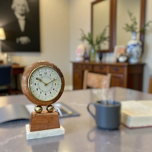 Ahşap kaplamalı mermer ayaklı ithal masa saati