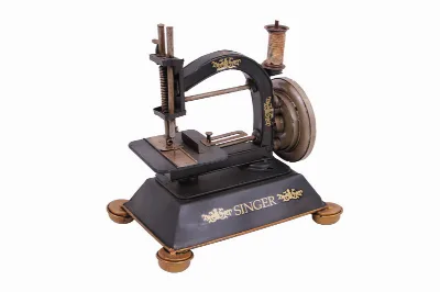 Dekoratif metal dikiş makinesi