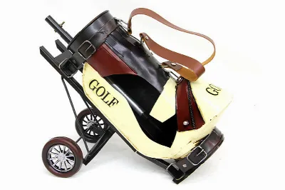 Dekoratif metal golf arabası