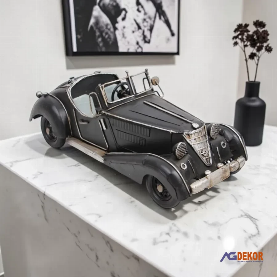 Dekoratif metal klasik araba