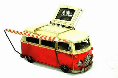Dekoratif metal minibüs
