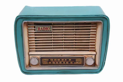 Dekoratif metal radyo