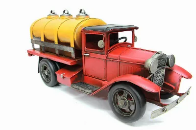 Dekoratif metal tanker