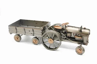 Dekoratif metal traktör römork