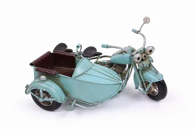 Dekoratif sepetli metal motorsiklet