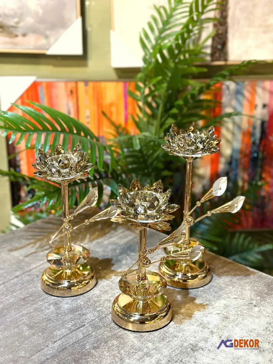 Kristal taşlı 3lü nilüfer mumluk (altın)
