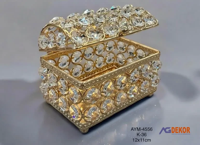 Kristal taşlı takı kutusu