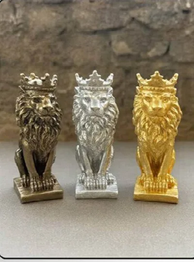 Küçük boy taç aslan