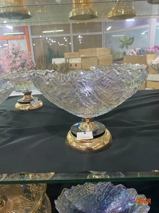 Metal ayaklı cam meyvelik