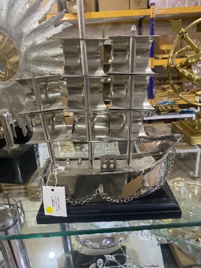 Metal yelkenli gemi (gümüş)