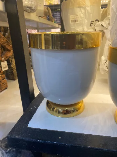 Orta boy darbuka saksı