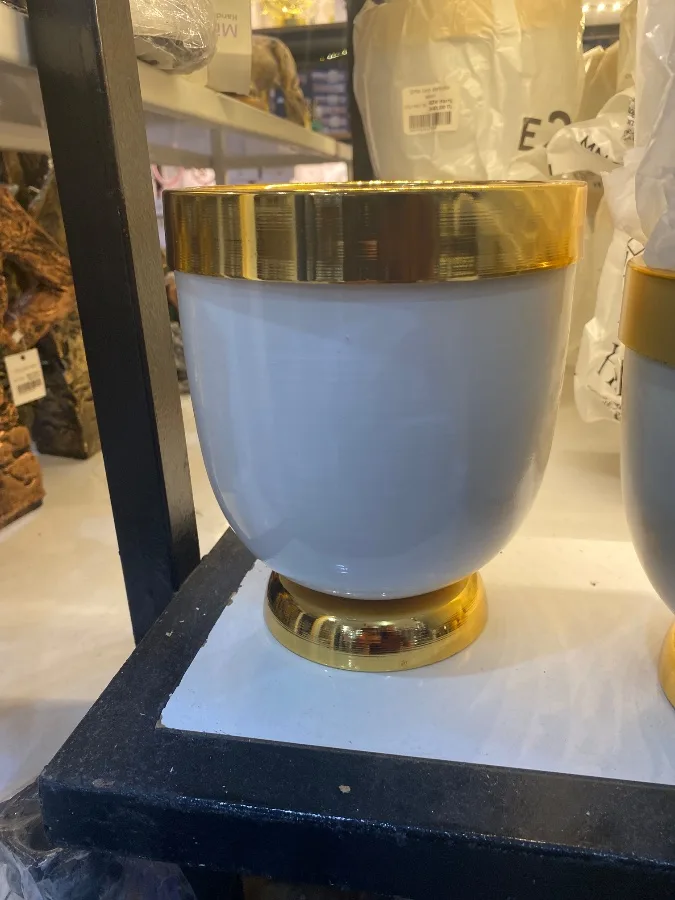 Orta boy darbuka saksı