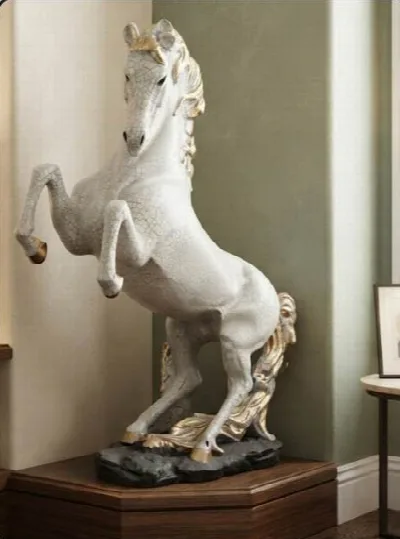 Şahlanmiş at 68cm