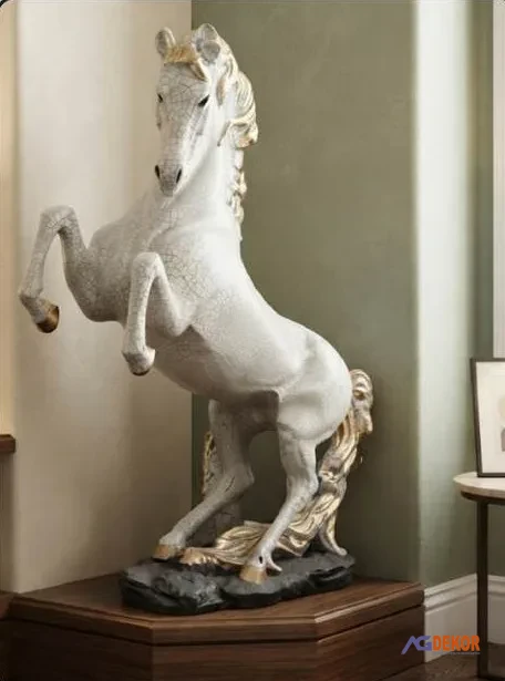 Şahlanmiş at 68cm