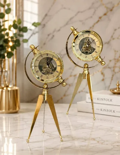 Tripod ayaklı metal ithal masa saati (altın)