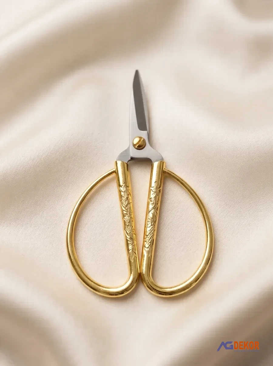 Zamak tombul makas (altın)